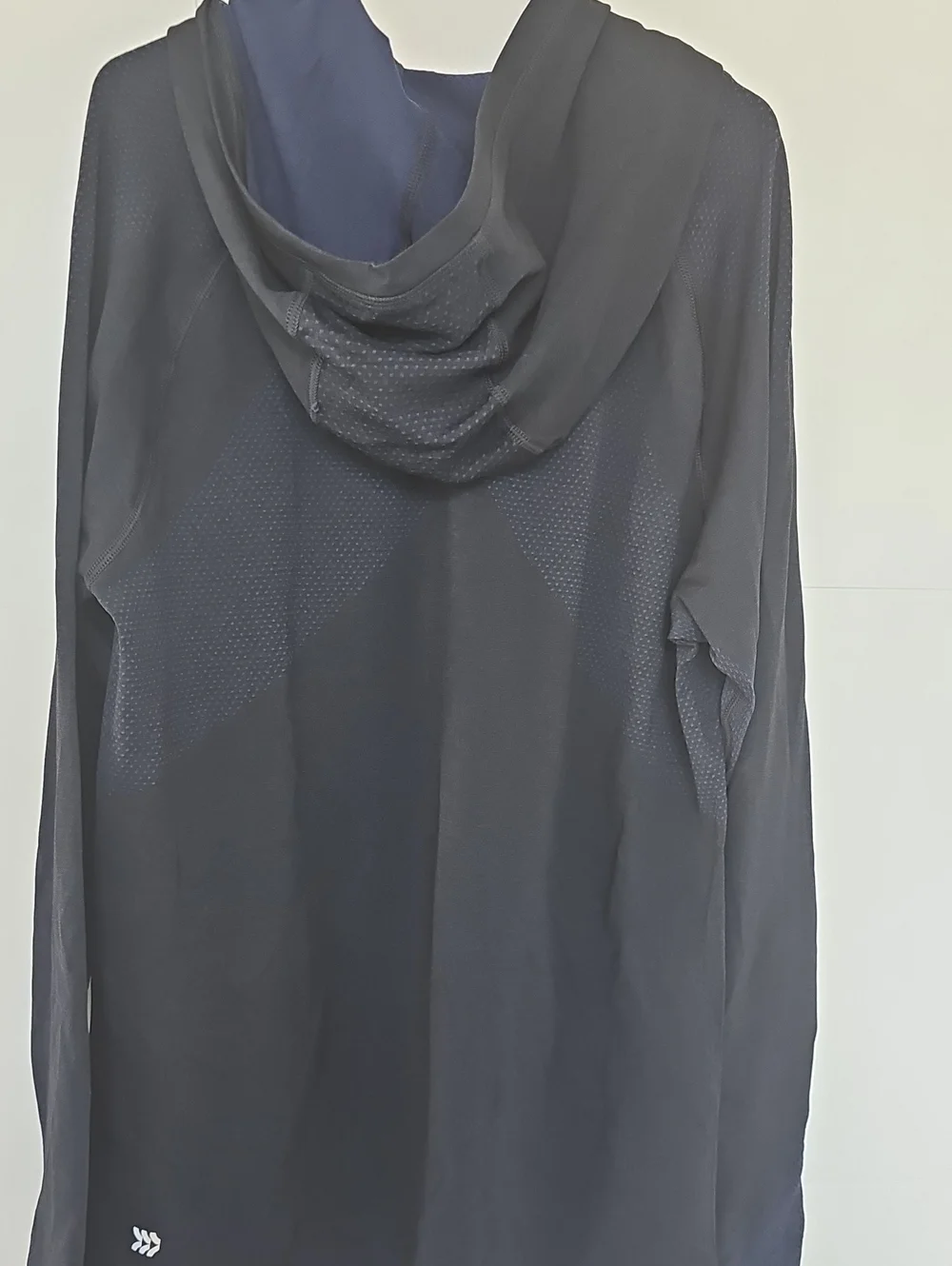 All In Motion Lightweight Navy Blue Hooded Athletic Shirt Boys Sz L 10/12
